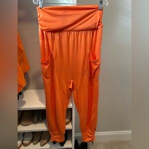 FREE PEOPLE ORANFE CROPPED YOGA PANT